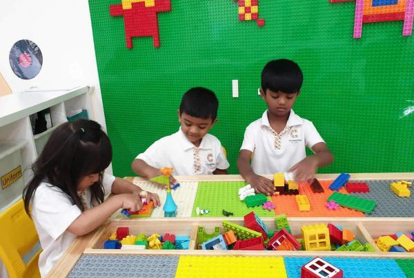 cambridge-macpherson-lego-play