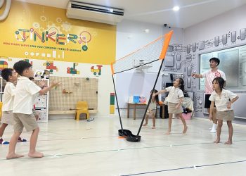 serangoon-gardens-badminton-player-20