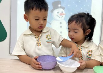 serangoon-gardens-making-snowman-06
